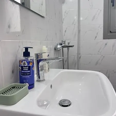 Apartment D & X *